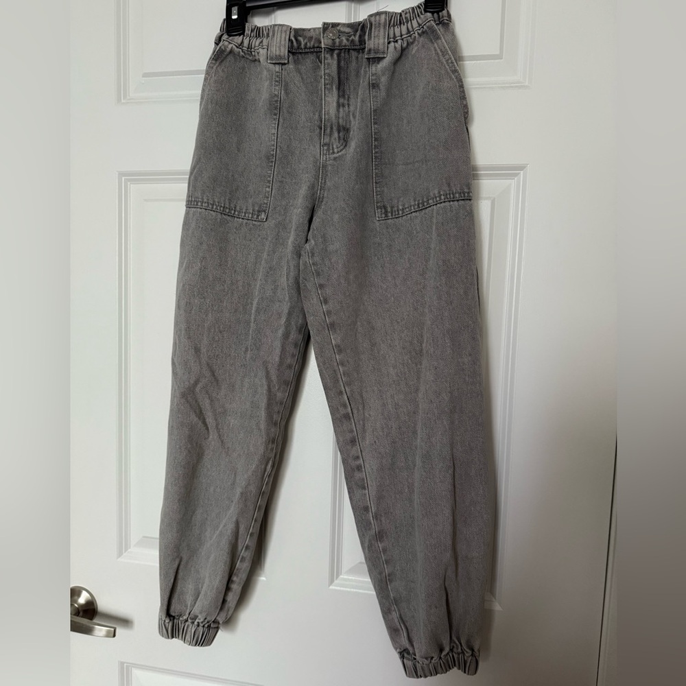 Gray Ankle & Cropped Women Jeans